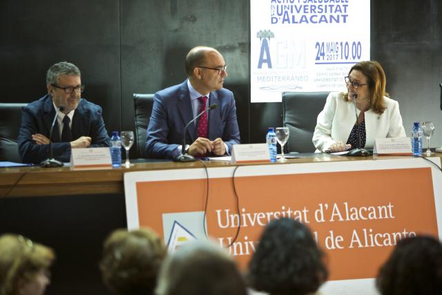 INAUGURACION GERONTOLOGICA 2017 56 - Autor: Roberto Ruiz - Taller de imagen.jpg