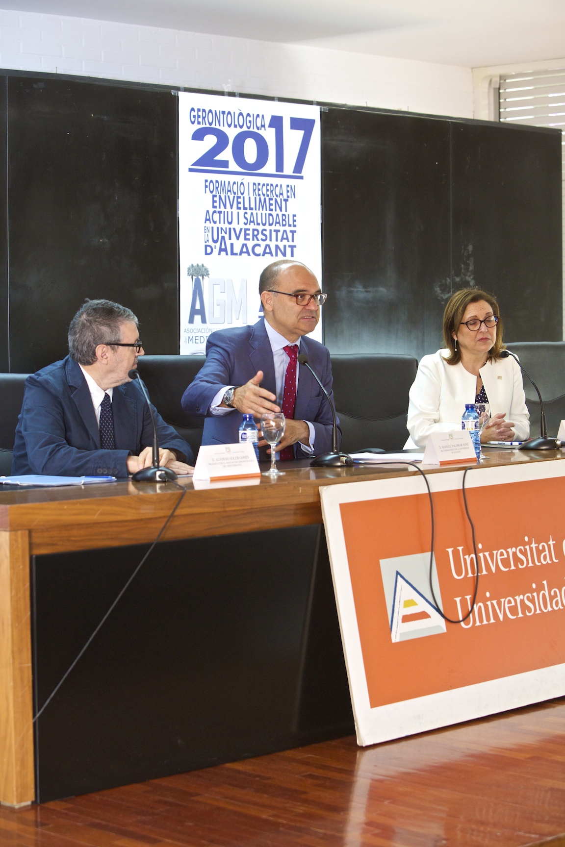 INAUGURACION GERONTOLOGICA 2017 103 - Autor: Roberto Ruiz - Taller de imagen.jpg